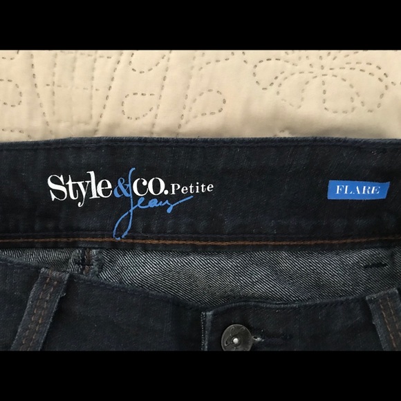 Style & co. Petite jeans size 2 P - Picture 3 of 4